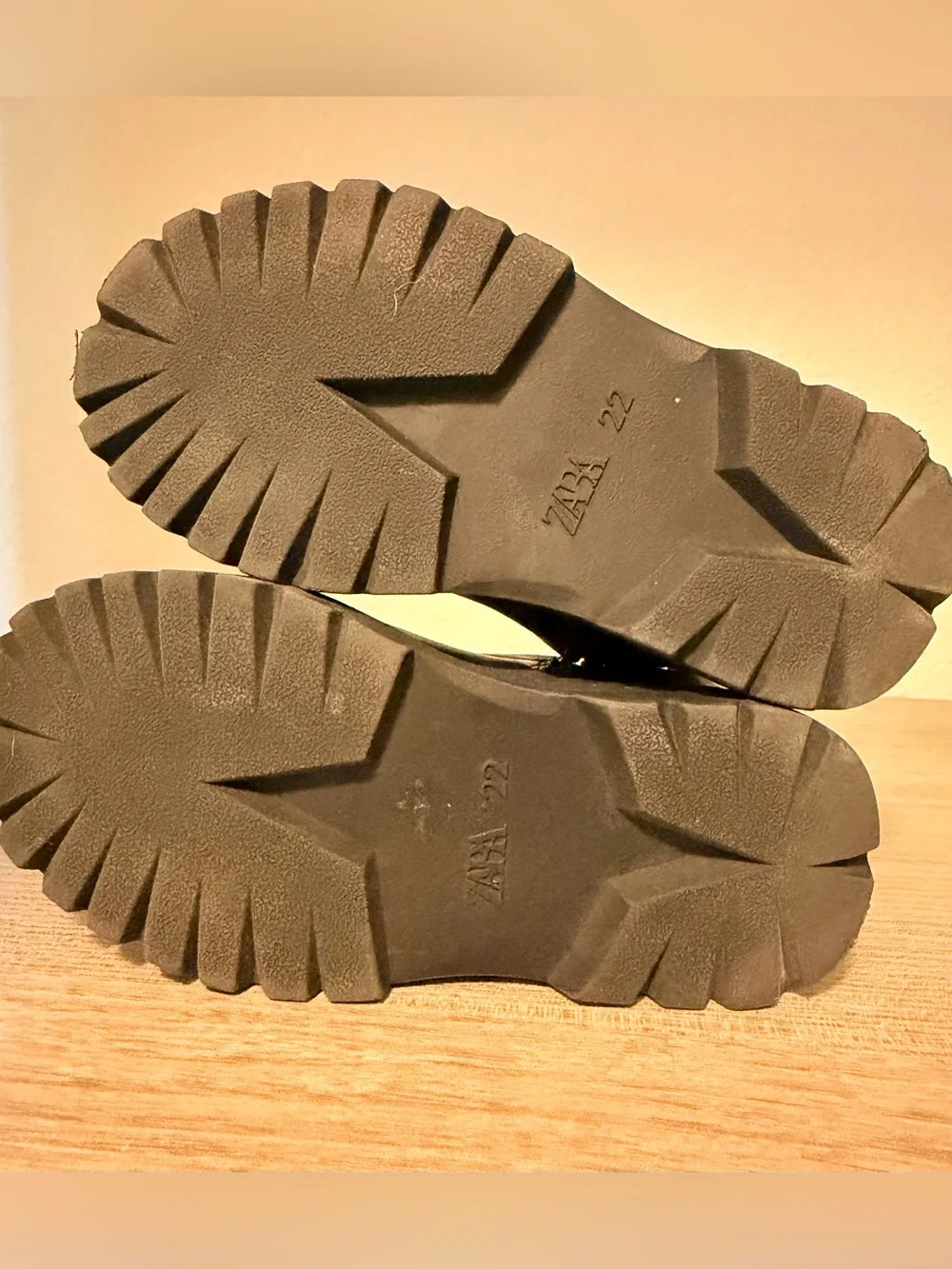 Zara Black Kids Chelsea Lug Boots
